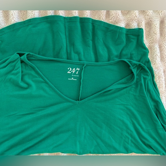 Maurices 24/7 Green Tee size Medium - Picture 6 of 7